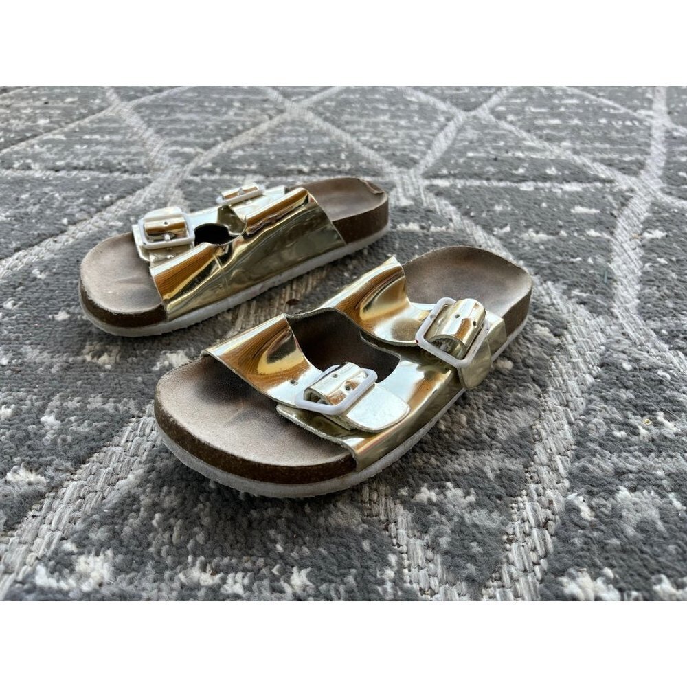 Girls Shoes - Picture 9 of 11